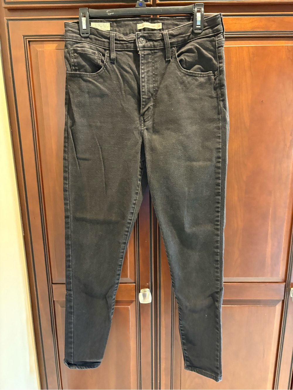 Levi's Women's Mile High Rise Super Skinny Jeans Soft Black Stretch Denim - 31